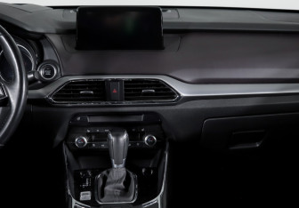 Подержанный автомобиль Mazda CX-9 2019 года (13 фото)
