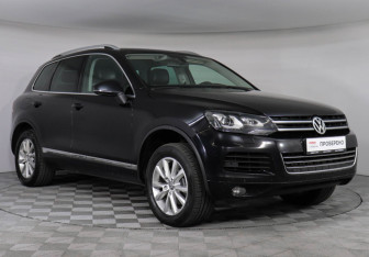 Подержанный автомобиль Volkswagen Touareg 2013 года (2 фото)