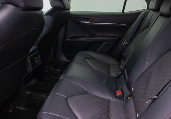 Подержанный автомобиль Toyota Camry Sedan 2020 года (11 фото)