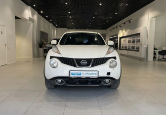 Подержанный автомобиль Nissan Juke 2011 года (2 фото)