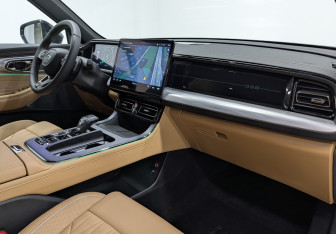 Новый GAC GS8 2025 (9 фото)