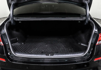 Подержанный автомобиль Kia Optima Sedan 2019 года (17 фото)