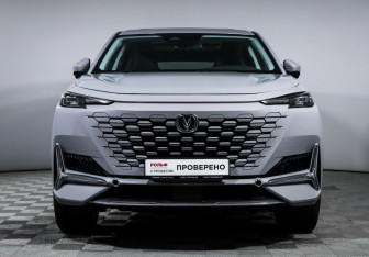 Подержанный автомобиль Changan UNI-K 2023 года (2 фото)