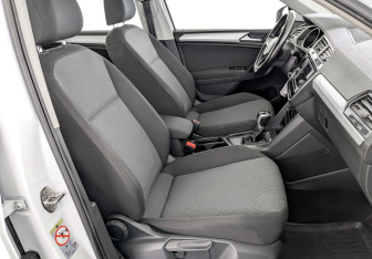 Подержанный автомобиль Volkswagen Tiguan 2021 года (23 фото)