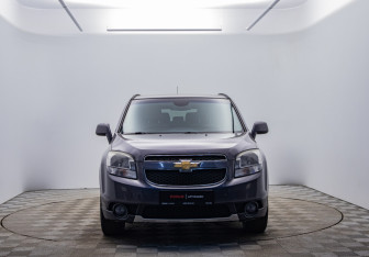 Подержанный автомобиль Chevrolet Orlando 2012 года (2 фото)