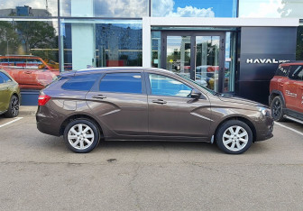 Подержанный автомобиль LADA (ВАЗ) Vesta Wagon 2021 года (4 фото)