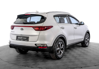 Подержанный автомобиль Kia Sportage 2019 года (5 фото)
