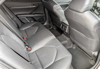Подержанный автомобиль Toyota Camry Sedan 2021 года (12 фото)