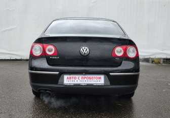 Подержанный автомобиль Volkswagen Passat Sedan 2009 года (6 фото)