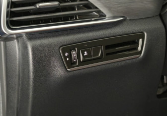 Подержанный автомобиль FAW Bestune T77 2022 года (12 фото)