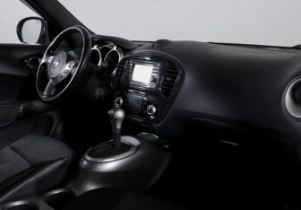 Подержанный автомобиль Nissan Juke 2012 года (9 фото)