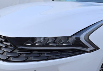 Подержанный автомобиль Kia K5 2022 года (25 фото)