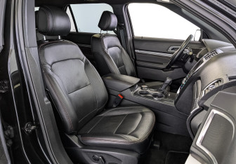 Подержанный автомобиль Ford Explorer 2016 года (24 фото)