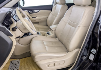 Подержанный автомобиль Nissan X-Trail 2016 года (20 фото)
