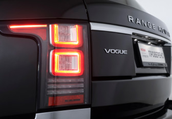 Подержанный автомобиль Land Rover Range Rover 2013 года (22 фото)