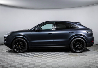 Подержанный автомобиль Porsche Cayenne 2023 года (8 фото)