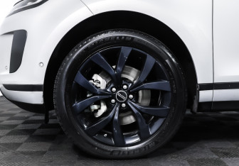 Подержанный автомобиль Land Rover Range Rover Evoque 2019 года (29 фото)