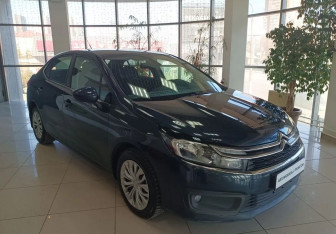 Подержанный автомобиль Citroen C4 Sedan 2017 года (3 фото)