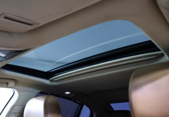 Подержанный автомобиль Lexus GS 2012 года (14 фото)