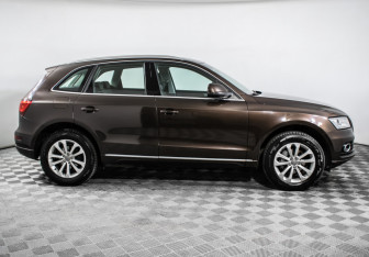 Подержанный автомобиль Audi Q5 2014 года (4 фото)