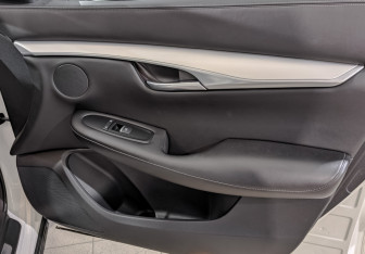 Подержанный автомобиль Infiniti QX50 2018 года (24 фото)