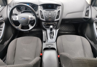 Подержанный автомобиль Ford Focus Wagon 2012 года (10 фото)