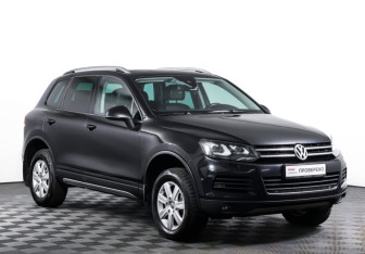Подержанный автомобиль Volkswagen Touareg 2012 года (3 фото)