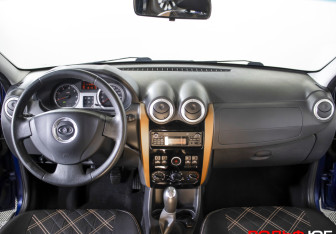 Подержанный автомобиль LADA (ВАЗ) Largus Wagon 2018 года (14 фото)