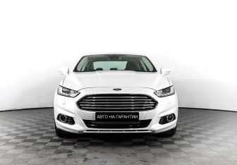 Подержанный автомобиль Ford Mondeo Sedan 2019 года (2 фото)