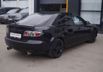 Подержанный автомобиль Mazda 6 Liftback 2006 года (4 фото)