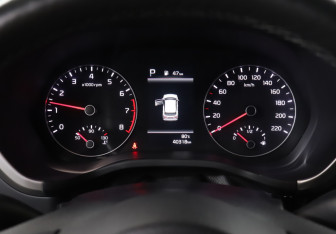 Подержанный автомобиль Kia Rio Hatchback 2021 года (11 фото)