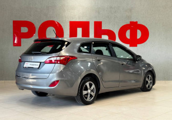 Подержанный автомобиль Hyundai i30 Wagon 2013 года (5 фото)
