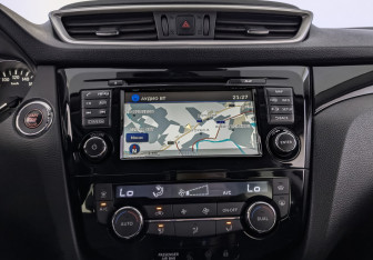 Подержанный автомобиль Nissan Qashqai 2014 года (17 фото)