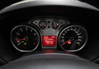 Подержанный автомобиль Ford Focus Sedan 2008 года (13 фото)