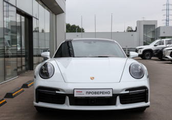 Подержанный автомобиль Porsche 911 Coupe 2023 года (2 фото)