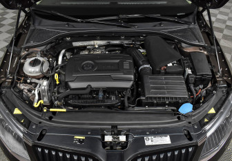 Подержанный автомобиль Skoda Octavia Wagon 2014 года (7 фото)