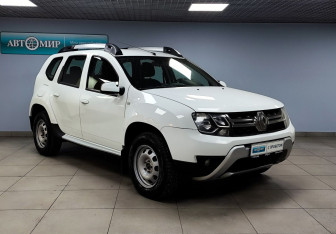 Подержанный автомобиль Renault Duster 2018 года (3 фото)