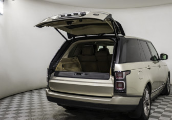 Подержанный автомобиль Land Rover Range Rover 2013 года (17 фото)