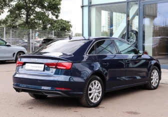 Подержанный автомобиль Audi A3 Sedan 2020 года (4 фото)