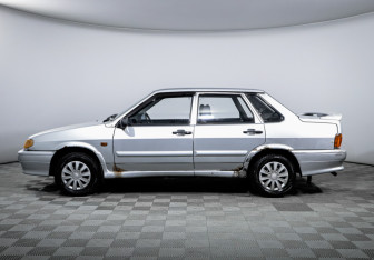 Подержанный автомобиль LADA (ВАЗ) 2115 2011 года (8 фото)