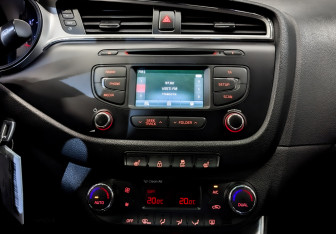 Подержанный автомобиль Kia Ceed Hatchback 2017 года (14 фото)