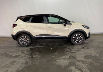 Подержанный автомобиль Renault Kaptur 2018 года (8 фото)