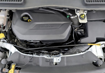 Подержанный автомобиль Ford Kuga 2013 года (9 фото)