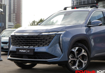 Подержанный автомобиль Geely Atlas 2023 года (18 фото)