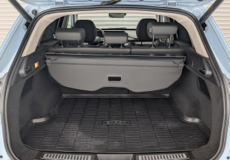 Подержанный автомобиль Exeed LX 2023 года (10 фото)