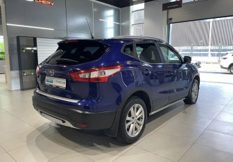Подержанный автомобиль Nissan Qashqai 2014 года (4 фото)