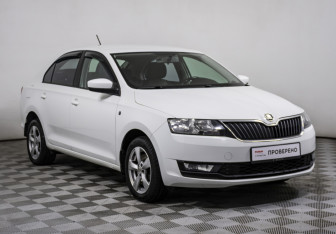 Подержанный автомобиль Skoda Rapid Liftback 2017 года (3 фото)