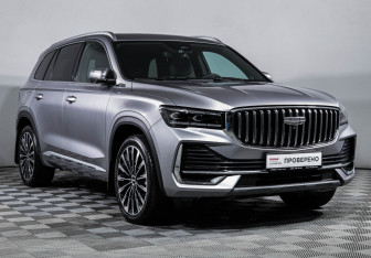 Подержанный автомобиль Geely Monjaro 2025 года (3 фото)