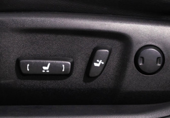 Подержанный автомобиль Toyota Camry Sedan 2016 года (14 фото)