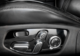 Подержанный автомобиль Kia K900 2019 года (21 фото)